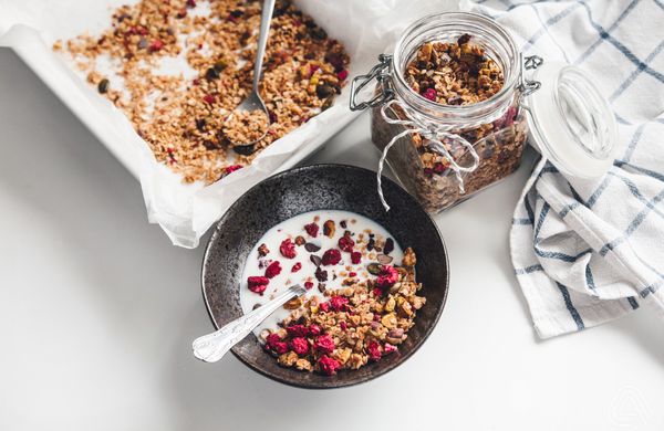 Házi mézes-csokoládés granola