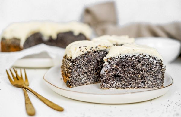 Lemon Poppy Seed Cake