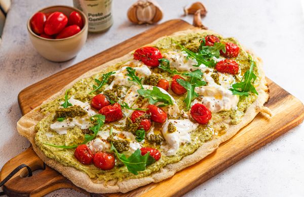 Burrata Caprese Pinsa
