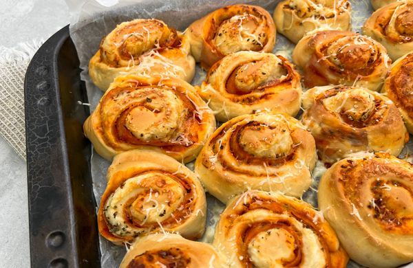 Pizza šneci z kynutého těsta