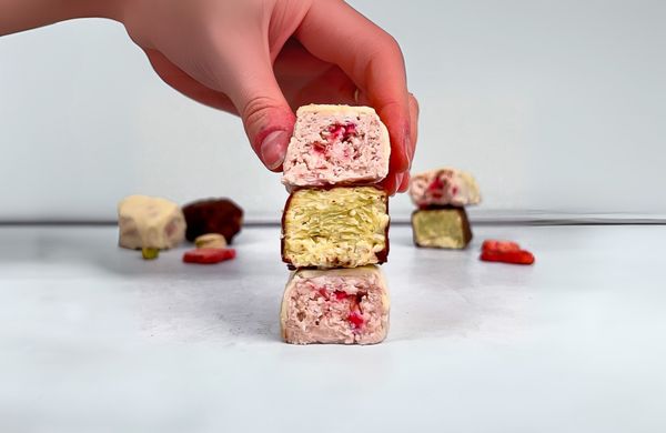 Domácí tvarohové tyčinky obalené v čokoládě