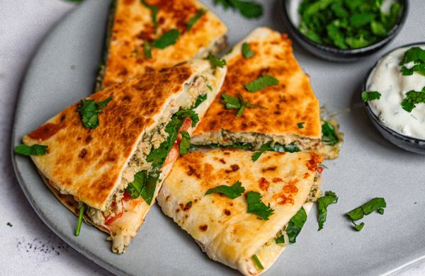 Kuřecí quesadilla se špenátem a sýrem