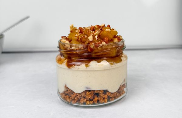 Desert de mere la pahar à la ștrudel sănătos fără aluat