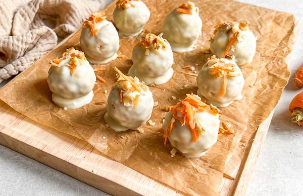 Mrkvové cake pops z ovsených vločiek