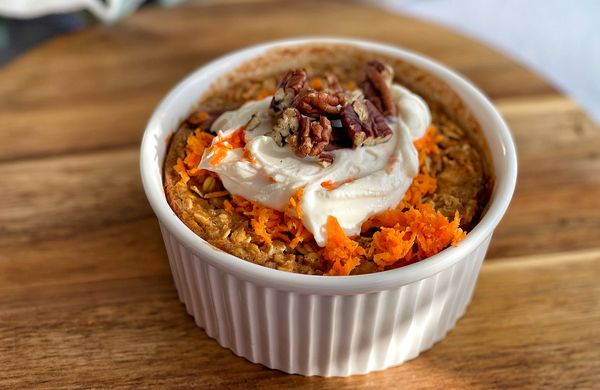 Fulgi de ovăz la cuptor ala carrot cake