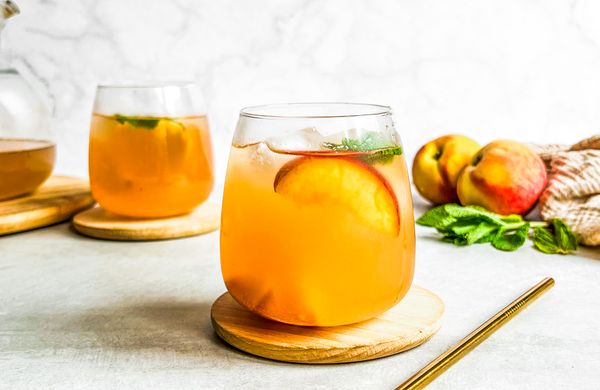 Homemade Peach Iced Tea