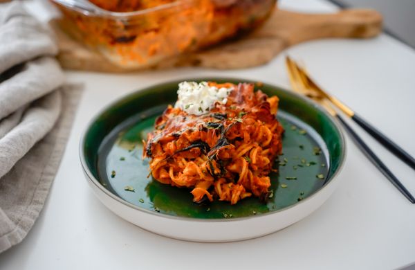 Zapečené těstoviny s trhaným kuřecím masem