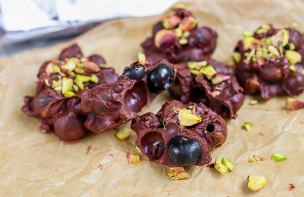 Frozen blueberry bites - ledové borůvky v čokoládě