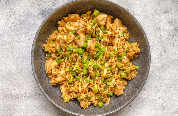 Cremiger Korean Fried Rice mit Hähnchen