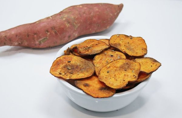 Batátové chipsy potěší všechny milovníky slaných dobrot