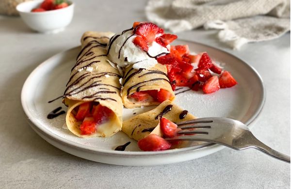 Cizrnové crêpes palačinky s vanilkovým pudinkem