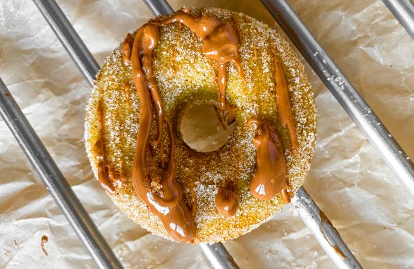 Domáce tekvicové donuty so škoricou