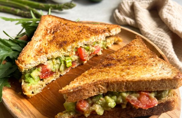 Avocado & Asparagus Sandwich