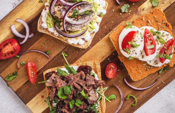 Inspirace na rychlou večeři – obložený toust 3x jinak