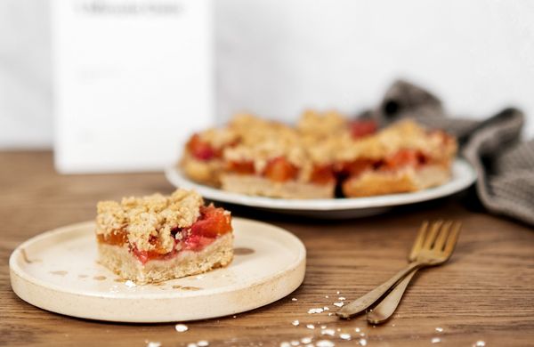 Jahodovo-marhuľový crumble