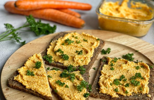 Mrkvová pomazánka s tvarohem