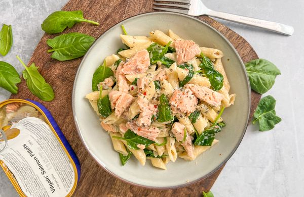 Penne mit Lachs und Spinach