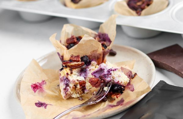 Proteinové borůvkové muffiny s pekanovými ořechy